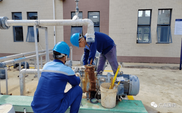 粤海水务：高温下的坚守 只为守护城市供水“生命线”三亿体育 三亿体育下载 app(图2)