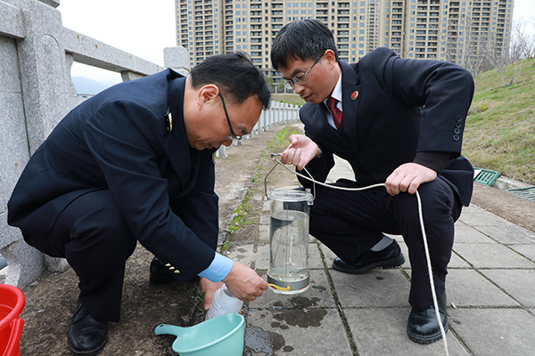 三亿体育饮用水源水质达标率100%！福建检察守好这条供水“生命线”(图2)